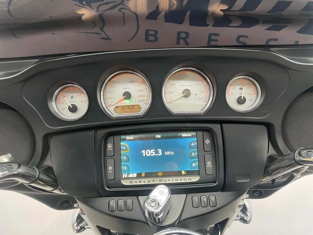 Harley-Davidson 1690 Street Glide Special (2014 - 16) - FLHX (12)
