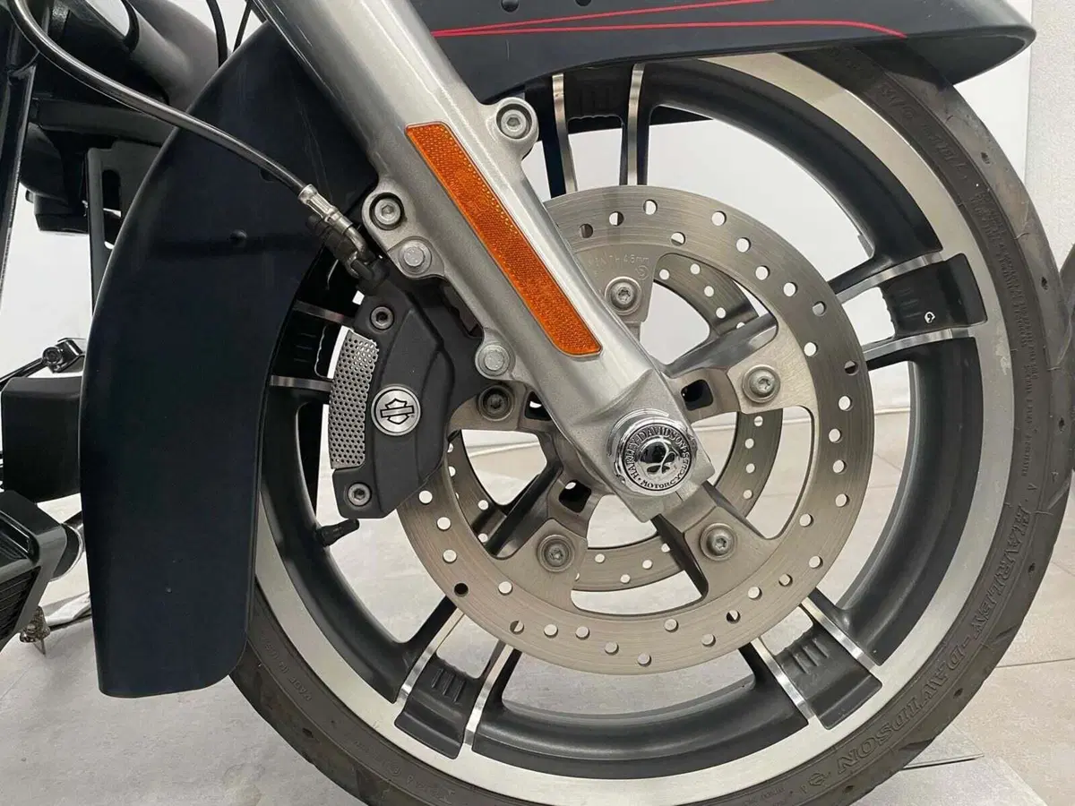 Harley-Davidson 1690 Street Glide Special (2014 - 16) - FLHX (19)
