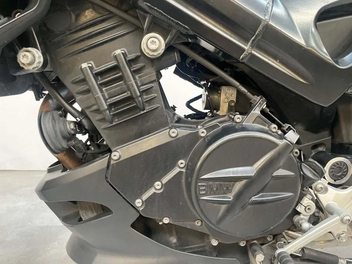 Bmw F 800 R (2015 - 16) (5)