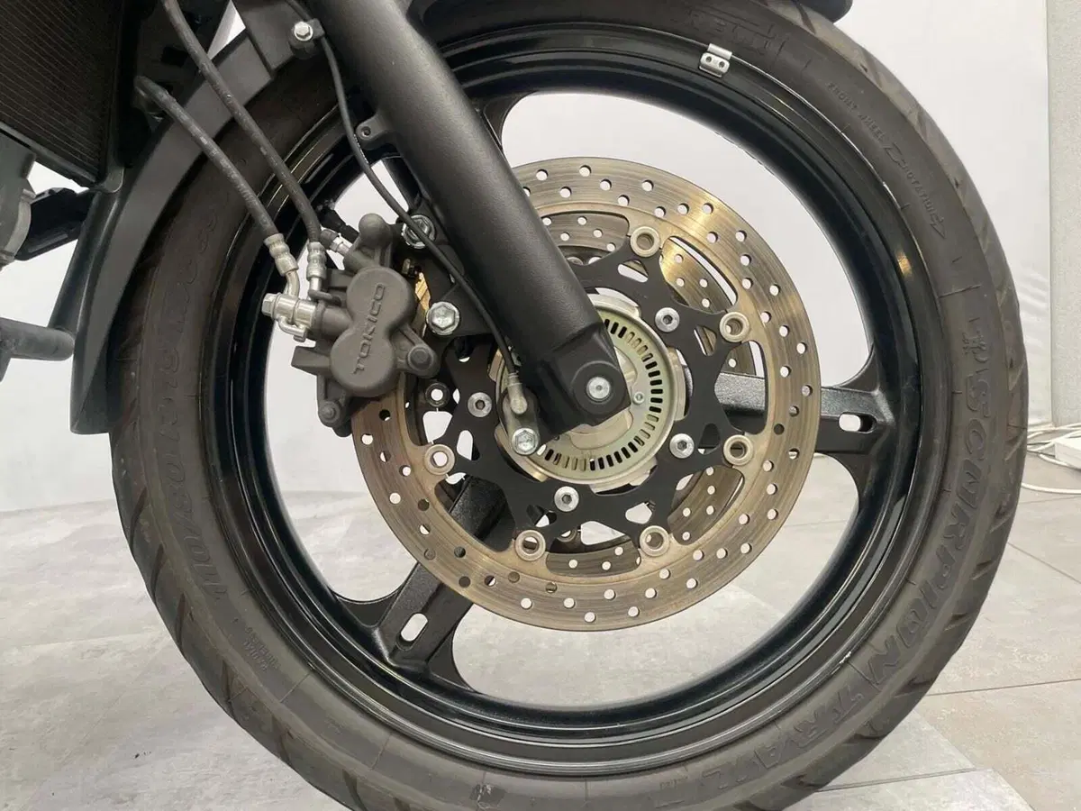 Suzuki V-Strom 650 ABS (2011 - 17) (13)