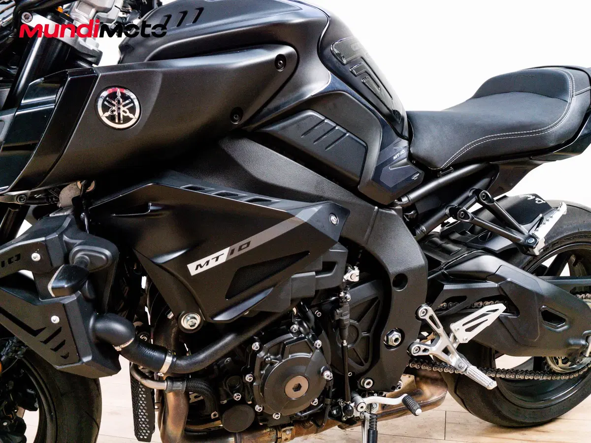 Yamaha MT-10 ABS (2016 - 17) (8)