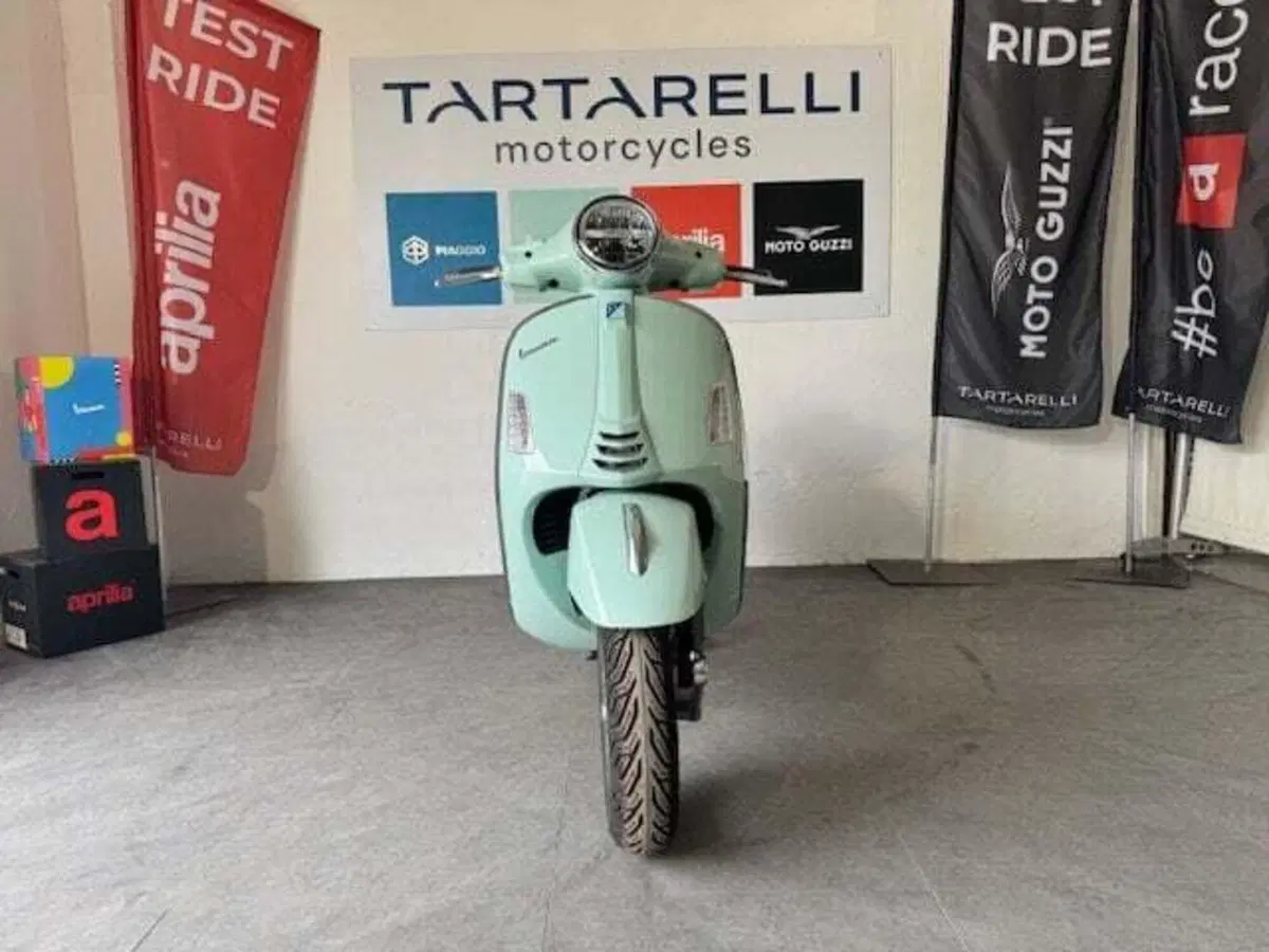 Vespa GTS 125 (2025 - 26) (3)