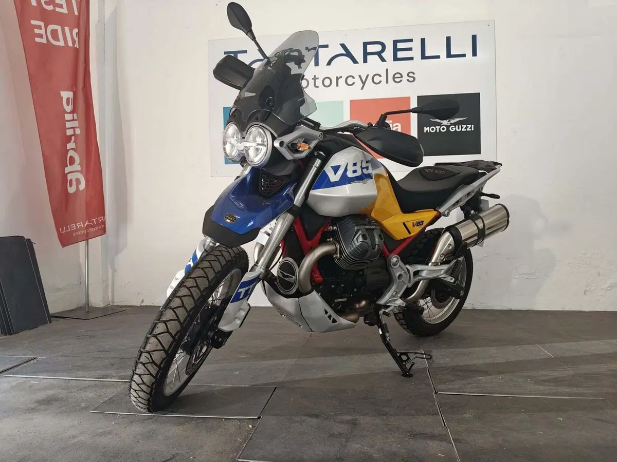 Moto Guzzi V85 TT (2024 - 26) (8)
