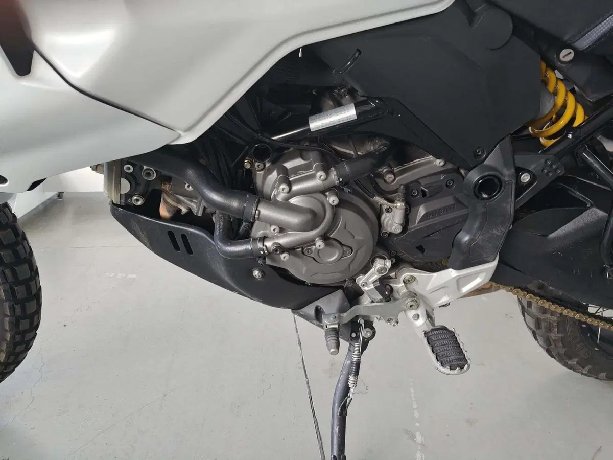 Ducati DesertX (2022 - 25) (6)