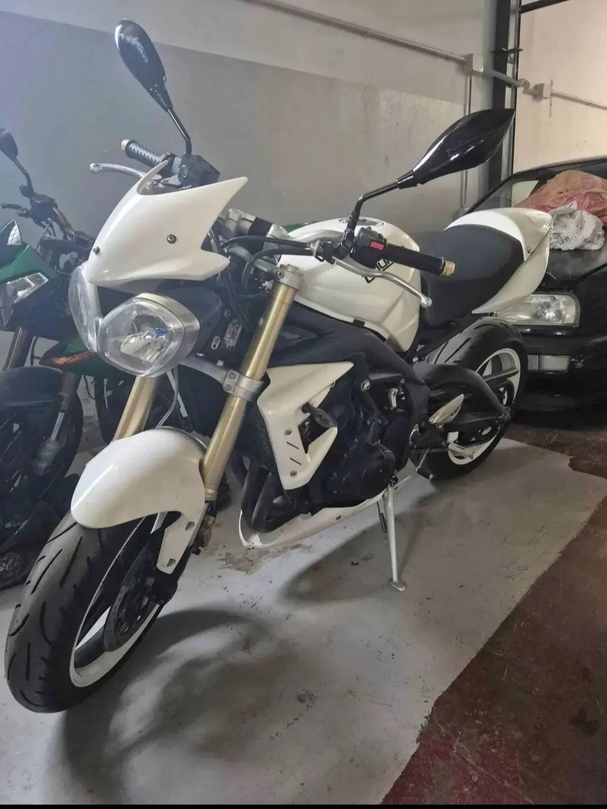 Triumph Street Triple (2007 - 12) (3)