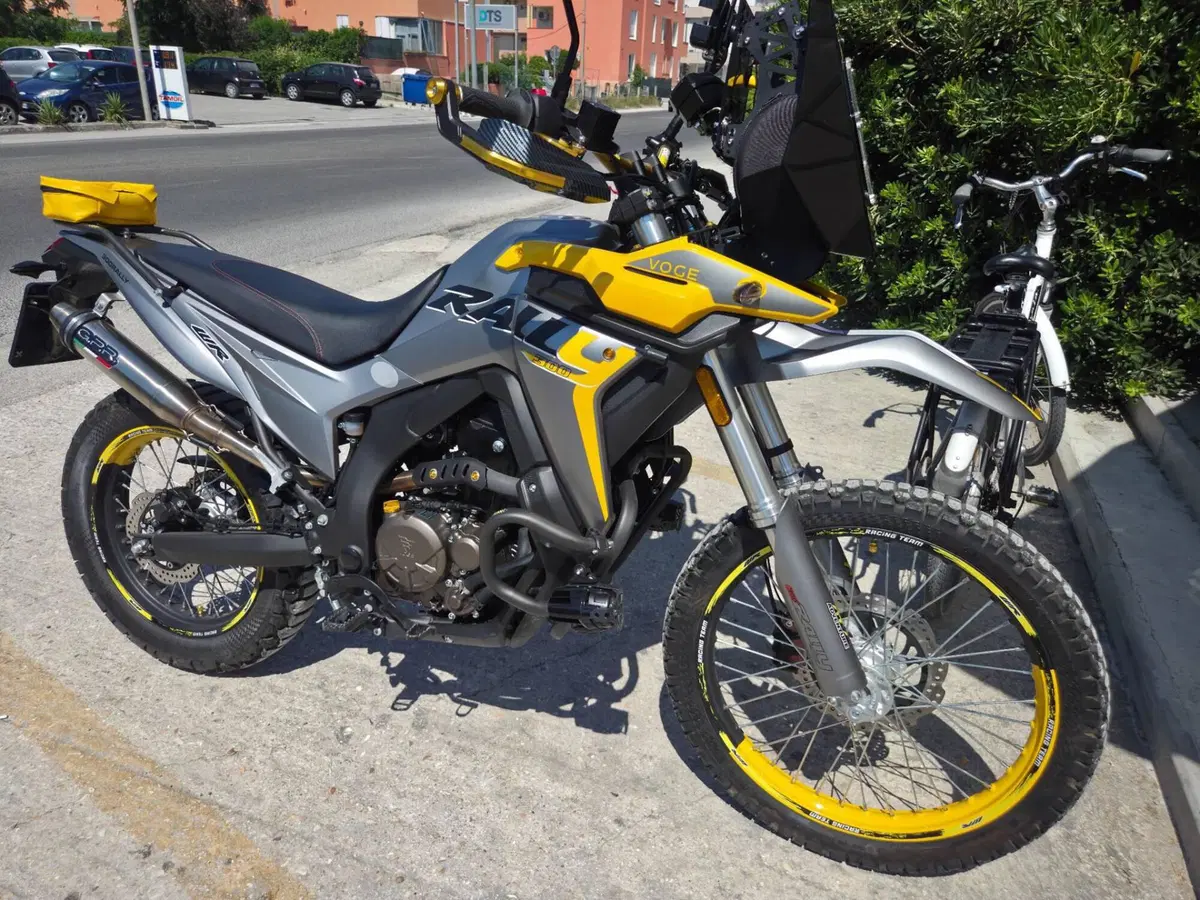 Voge 300 GY Rally (2022) (2)