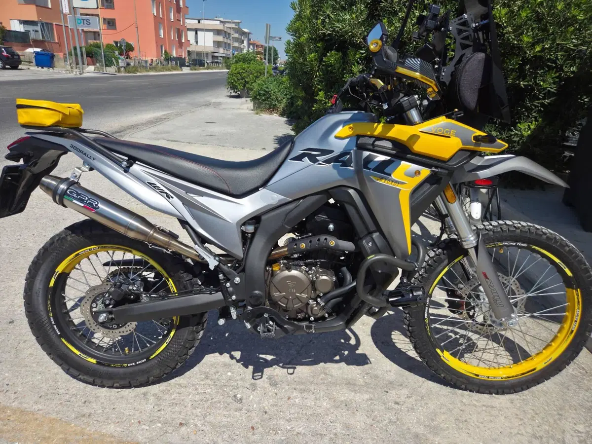 Voge 300 GY Rally (2022) (3)