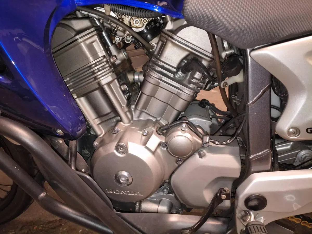 Honda Transalp XL 650V (2005 - 06) (8)