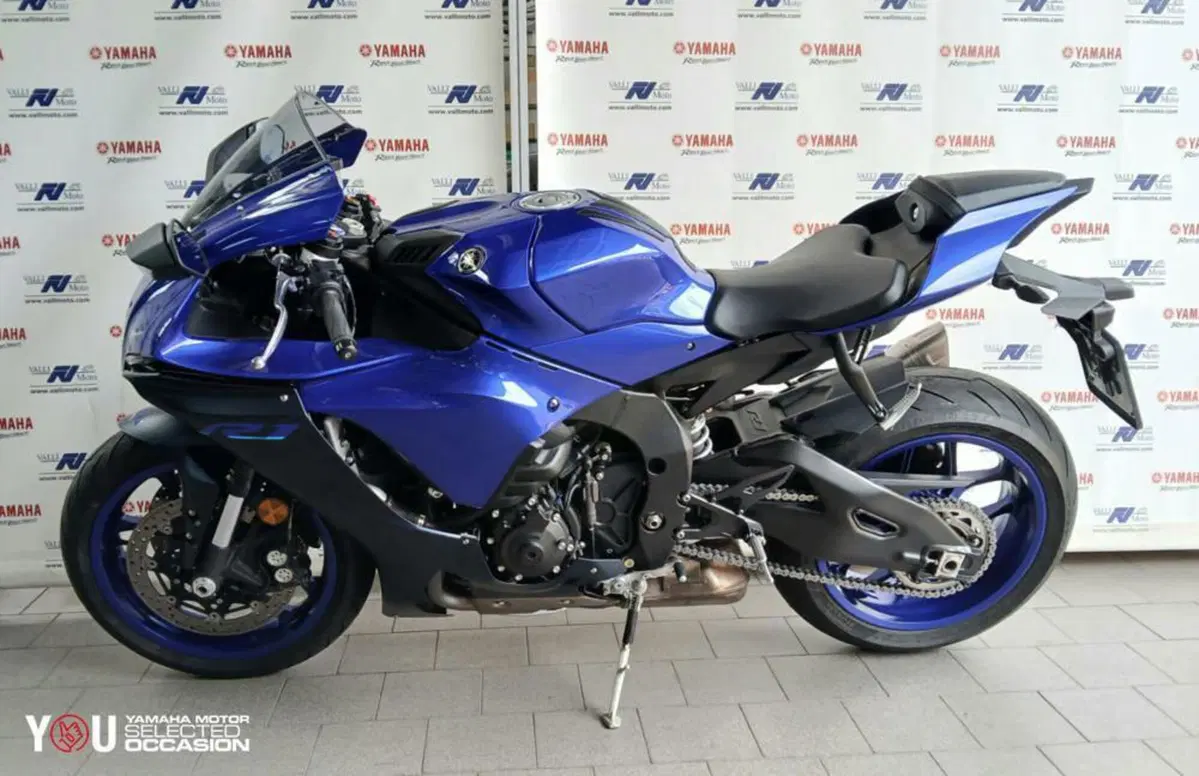 Yamaha YZF R1 (2020 - 25) (2)