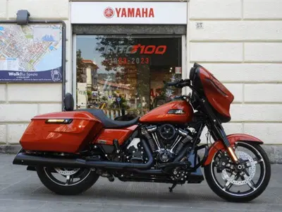 Harley-Davidson CVO Street Glide (2024) usata