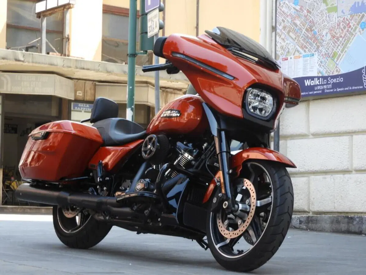 Harley-Davidson CVO Street Glide (2024) (2)