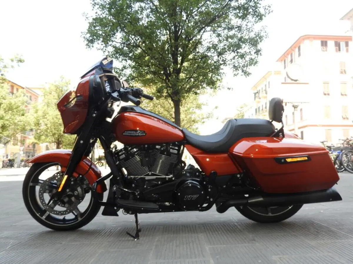 Harley-Davidson CVO Street Glide (2024) (4)