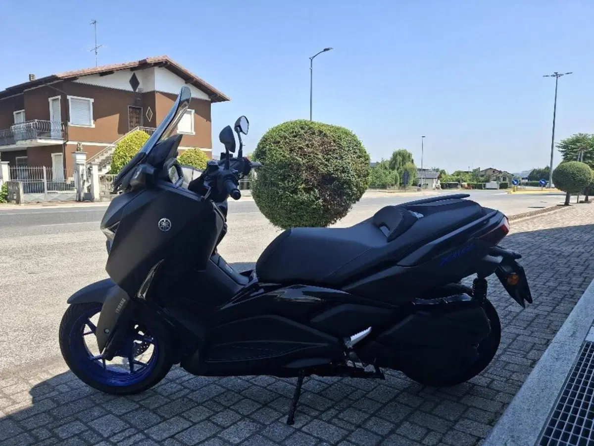 Yamaha X-Max 300 (2021 - 24) (7)