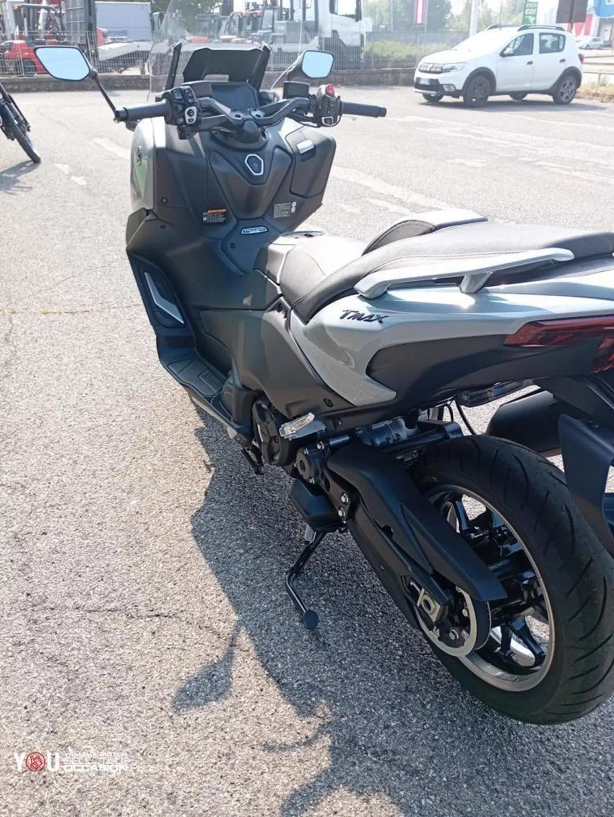 Yamaha T-Max 560 Tech Max (2025 - 26) (3)