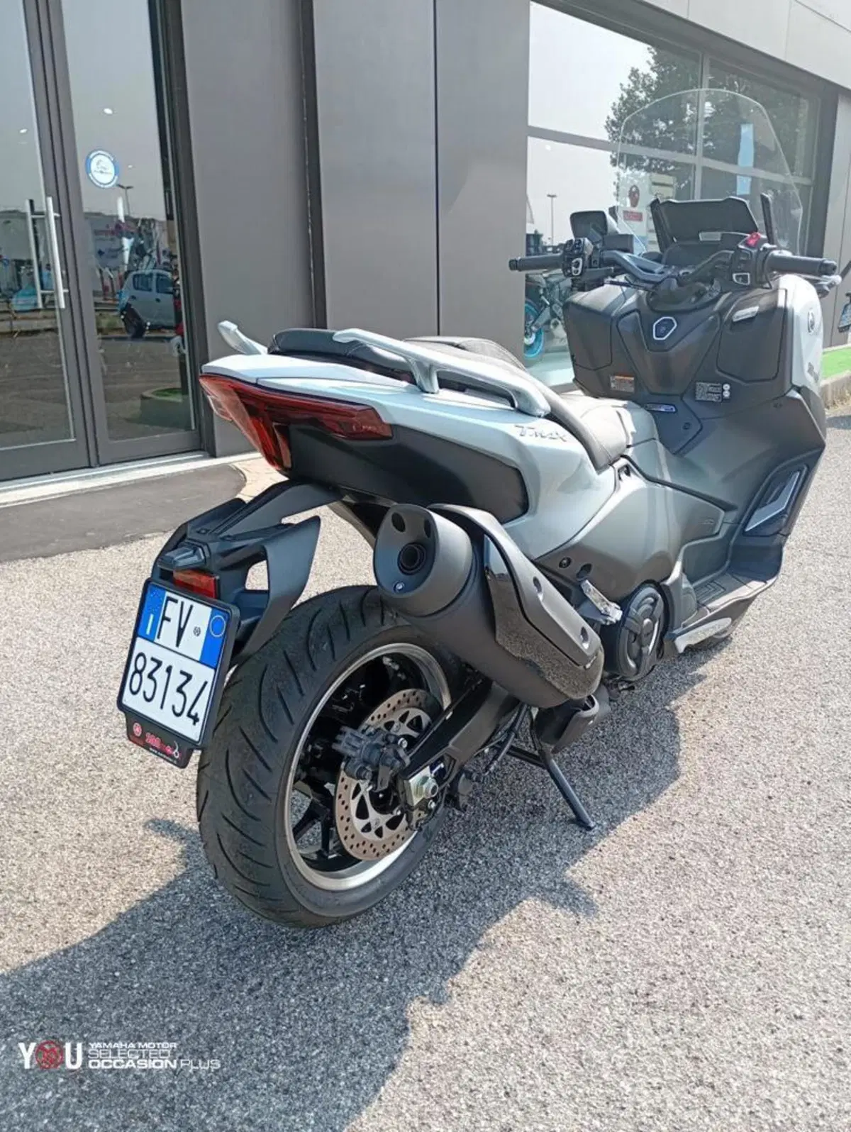 Yamaha T-Max 560 Tech Max (2025 - 26) (7)