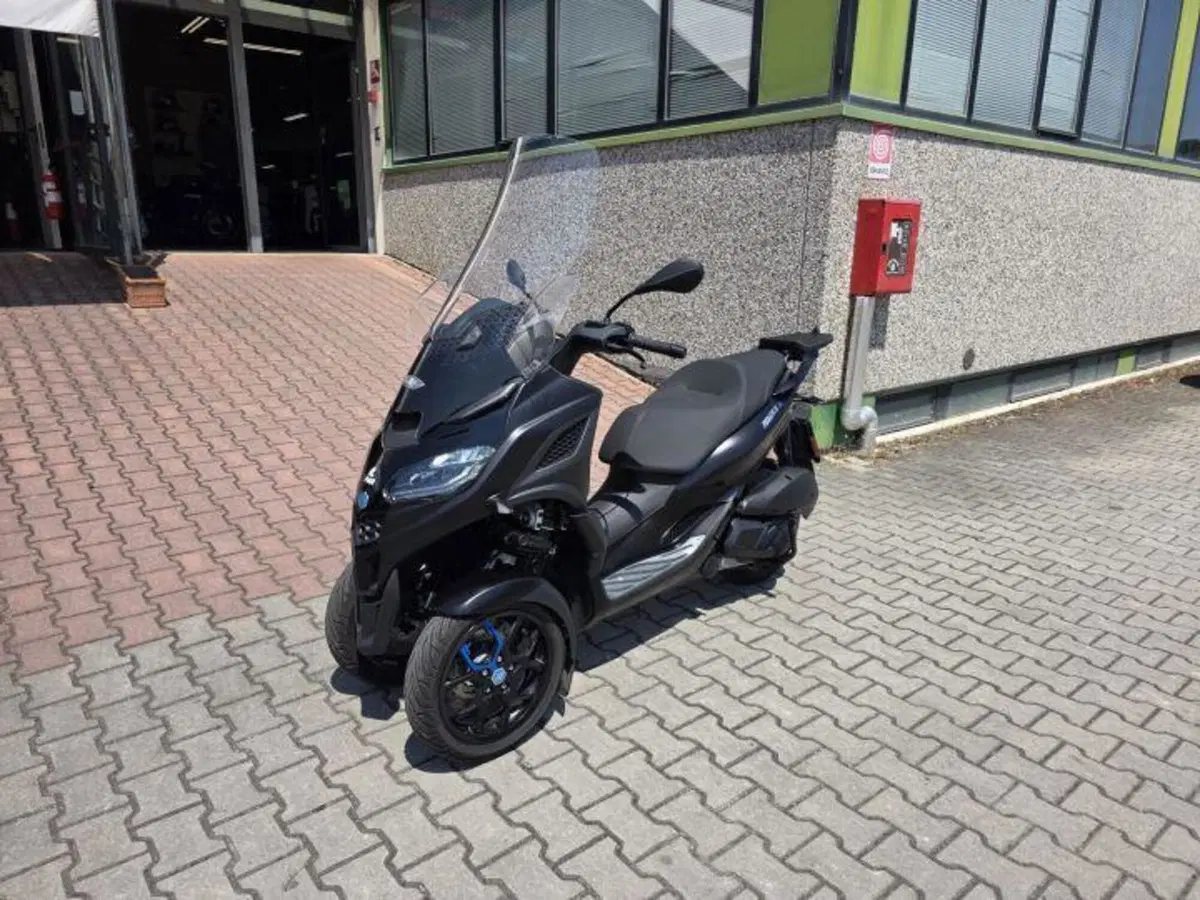 Piaggio MP3 310 Sport (2025 - 26)