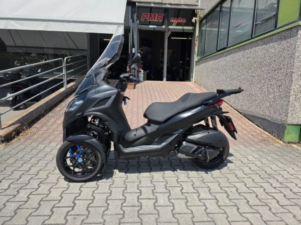 Piaggio MP3 310 Sport (2025 - 26) (3)