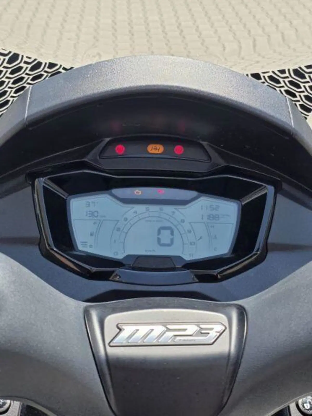 Piaggio MP3 310 Sport (2025 - 26) (7)