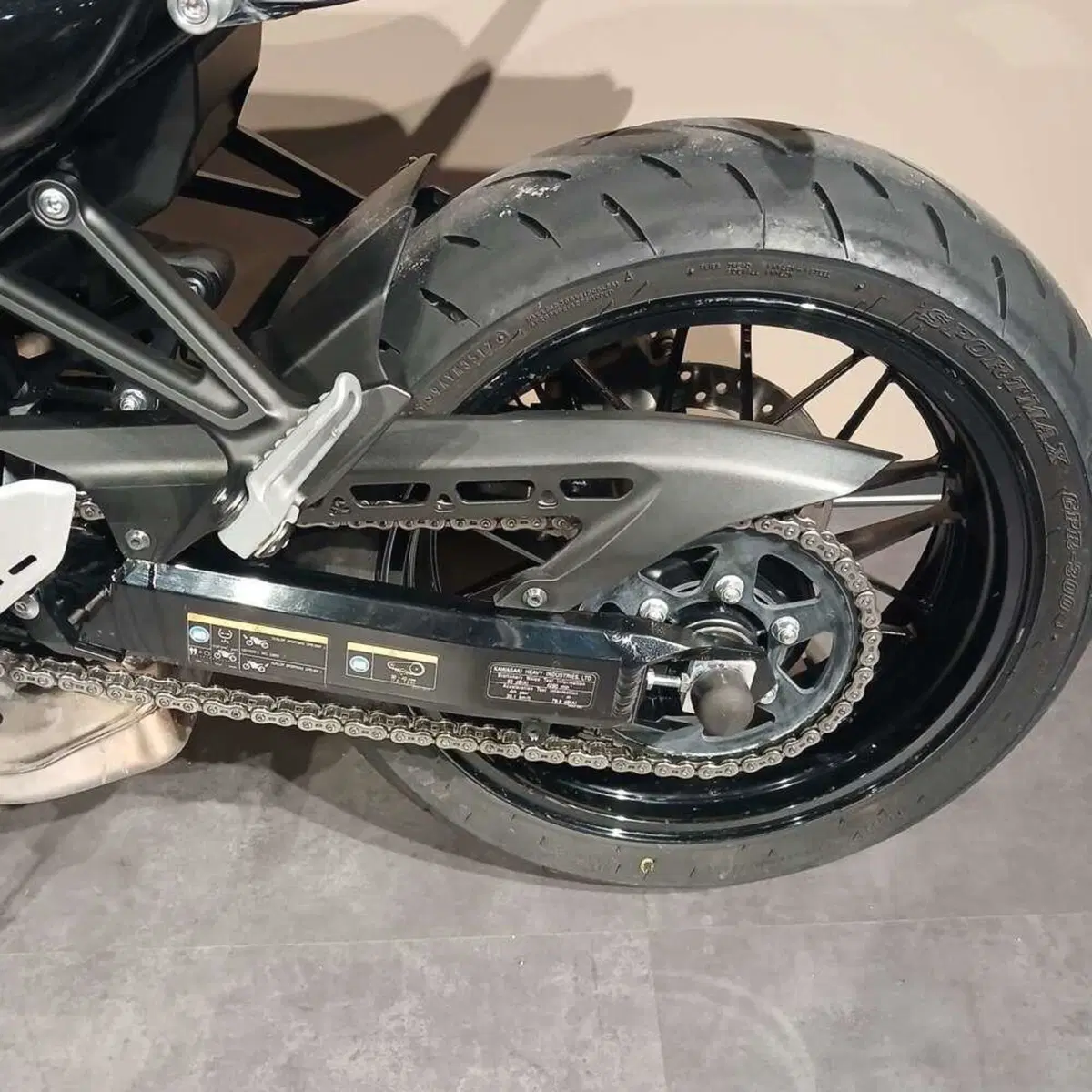 Kawasaki Z 900 RS (2018 - 20) (5)