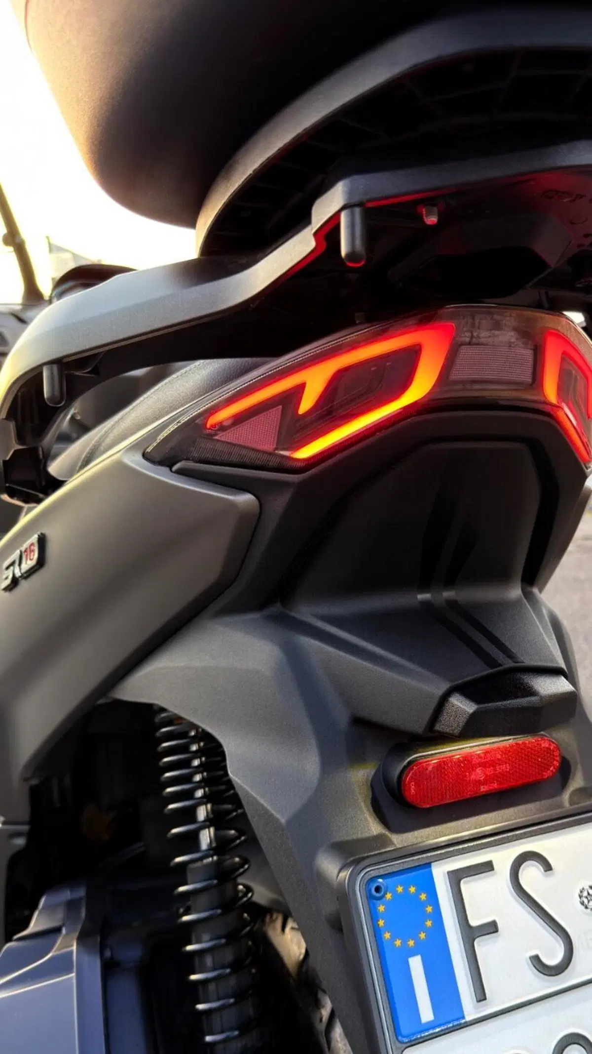 Voge Sfida SR16 125 (2025 - 26) (2)