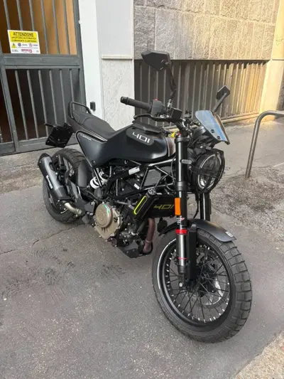 Husqvarna Svartpilen 401 (2021 - 23) usata