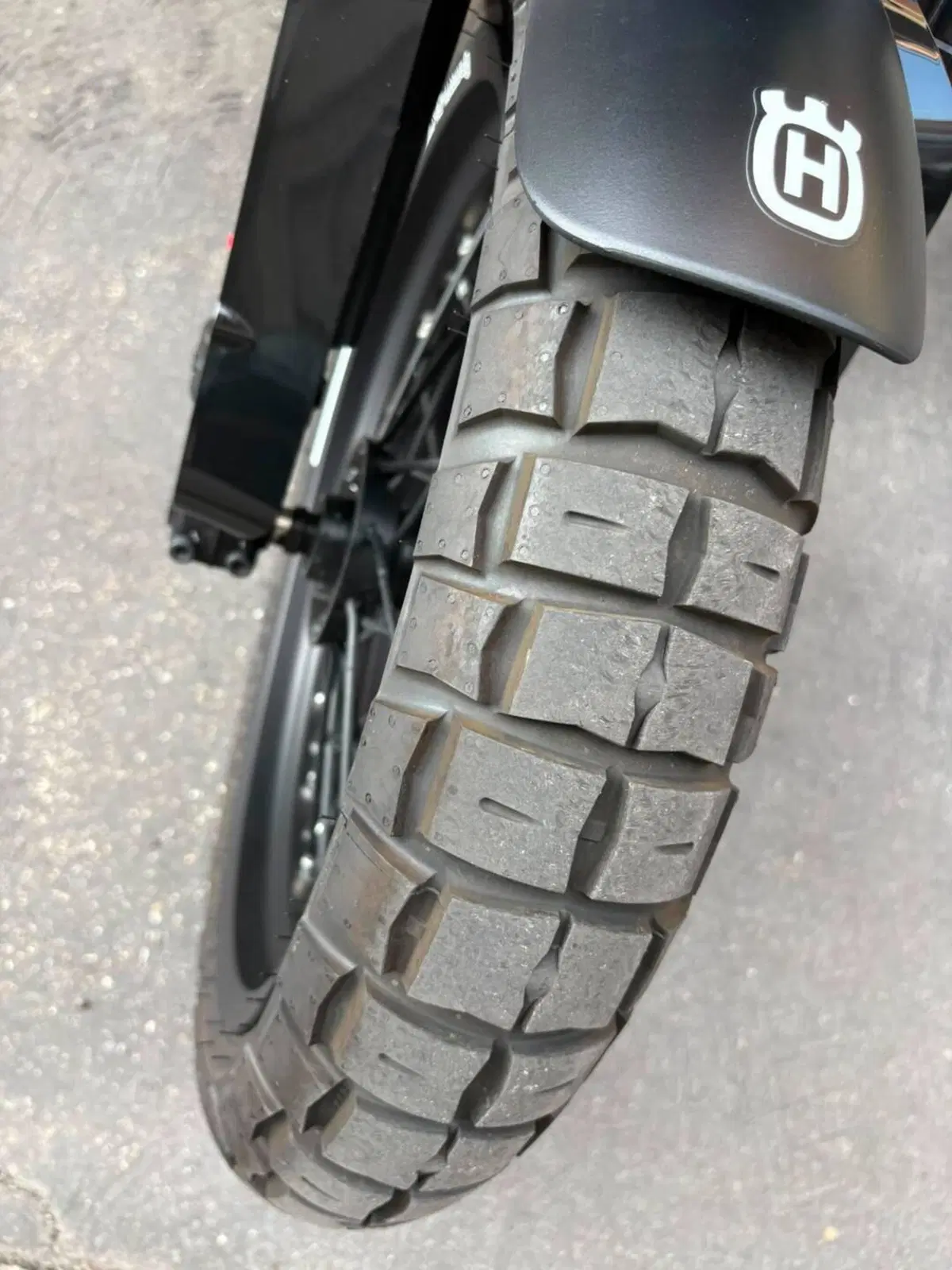 Husqvarna Svartpilen 401 (2021 - 23) (10)