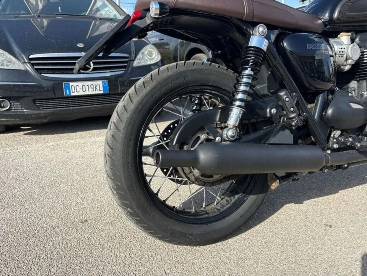 Triumph Bonneville T120 (2016 - 20) (9)