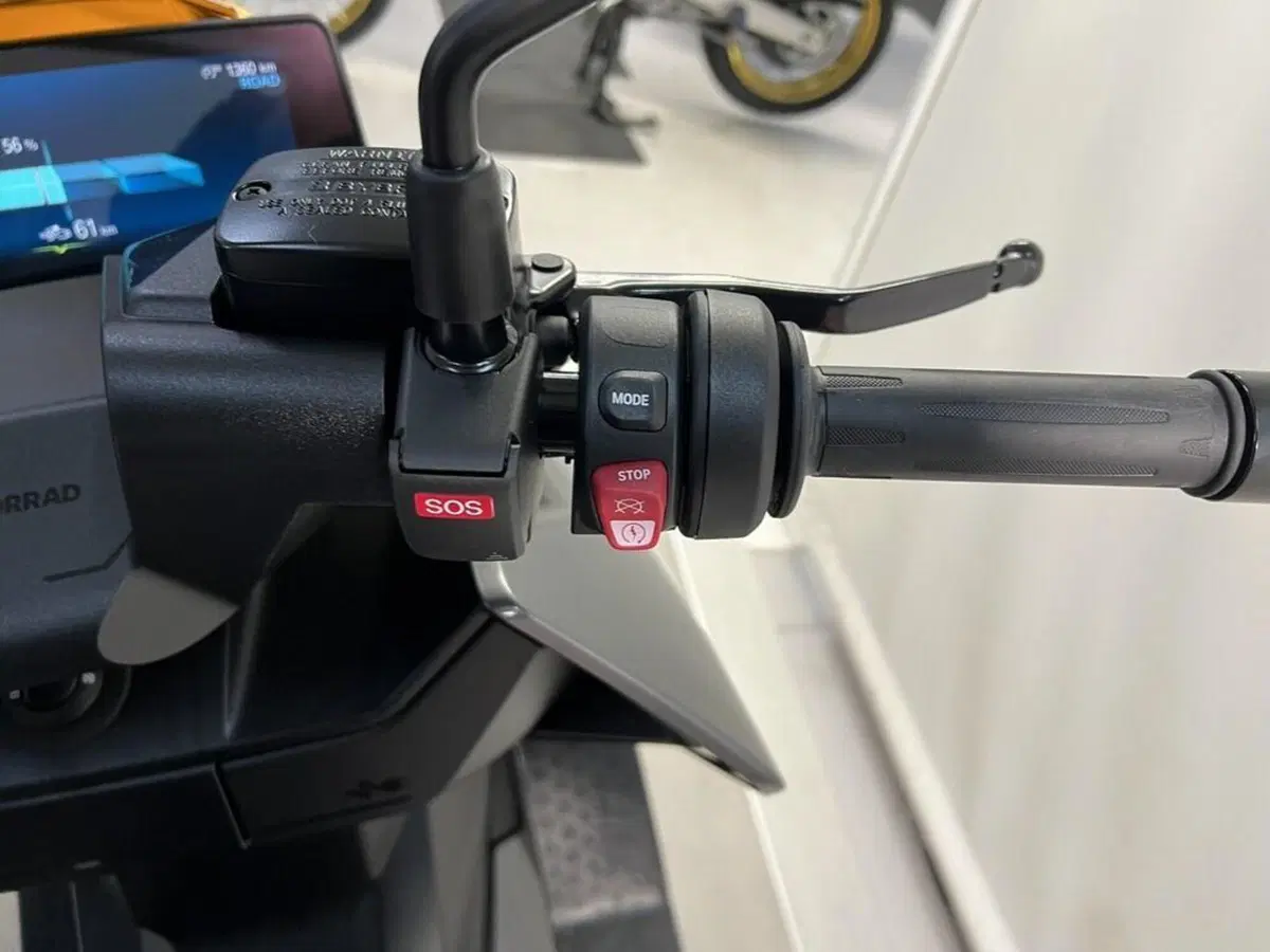 Bmw CE 04 (2021 - 25) (9)