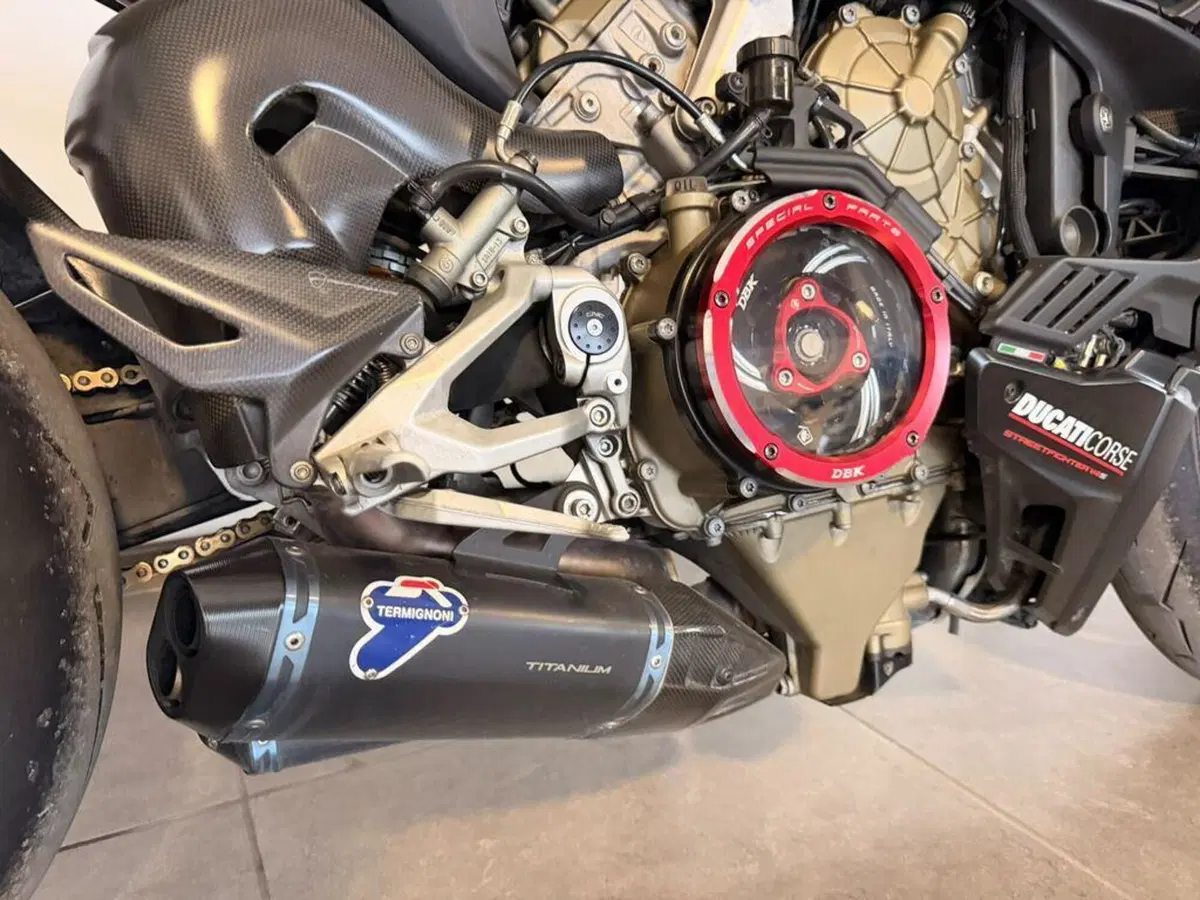 Ducati Streetfighter V4 1100 S (2020) (5)