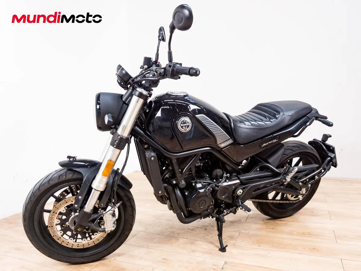 Benelli Leoncino 500 Sport (2017) (6)