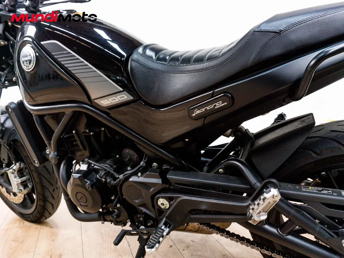Benelli Leoncino 500 Sport (2017) (8)