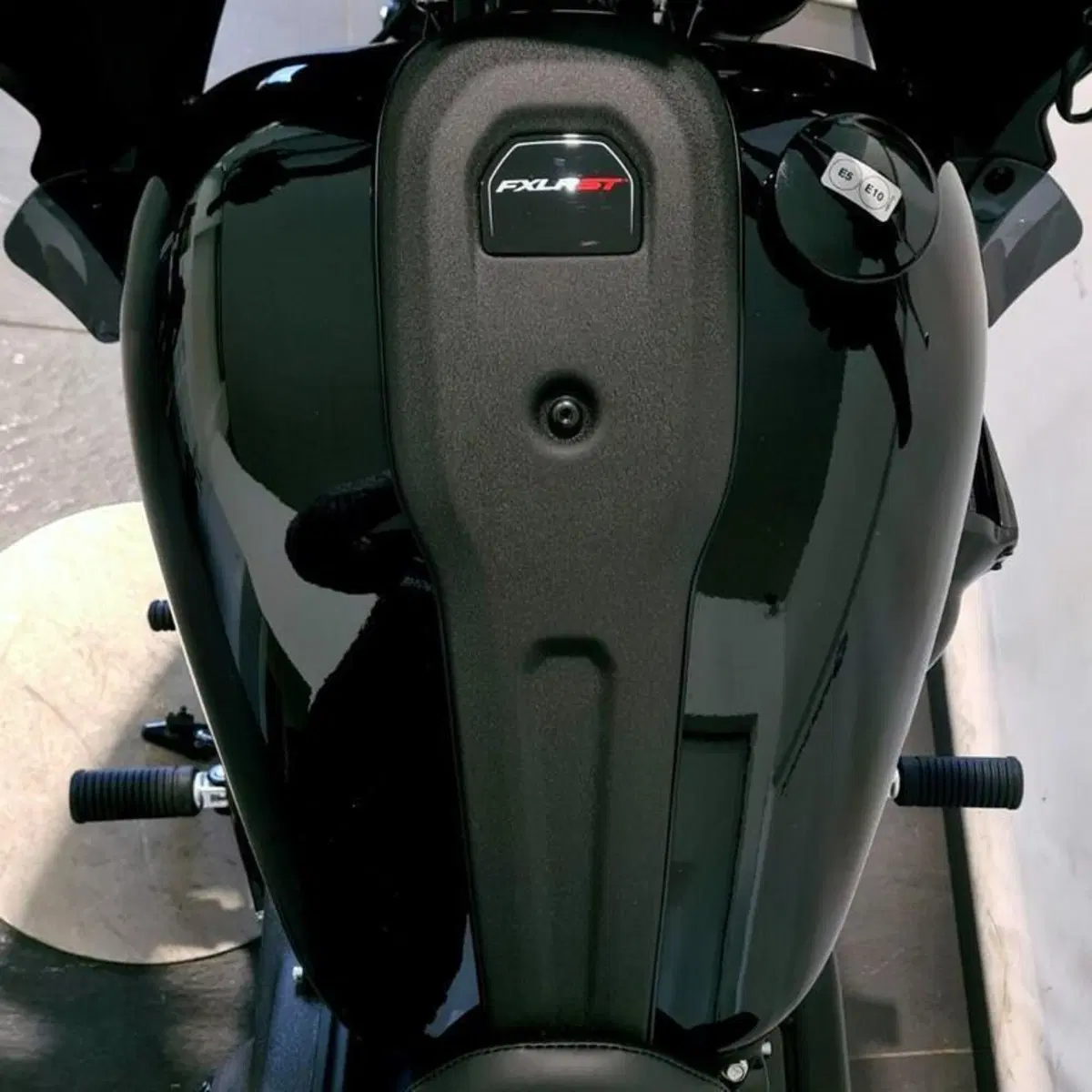Harley-Davidson Low Rider ST (2025 - 26) (6)