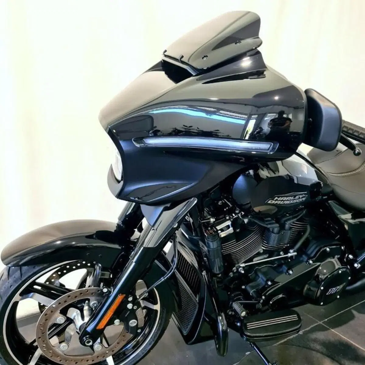 Harley-Davidson 117 Street Glide (2021) - FLHXSE (8)