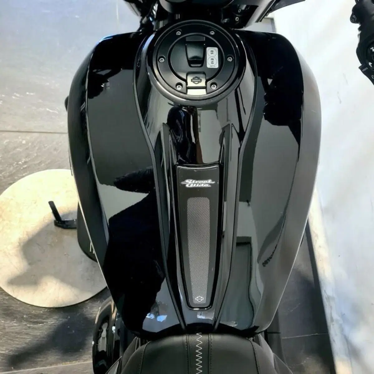Harley-Davidson 117 Street Glide (2021) - FLHXSE (6)