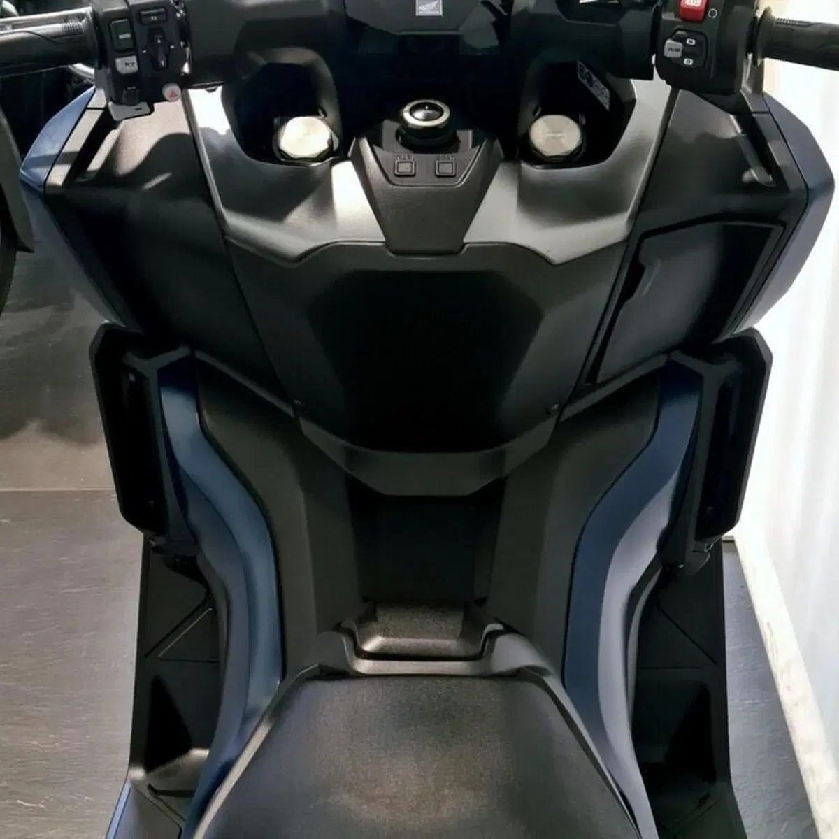 Honda Forza 750 DCT (2021 - 24) (6)