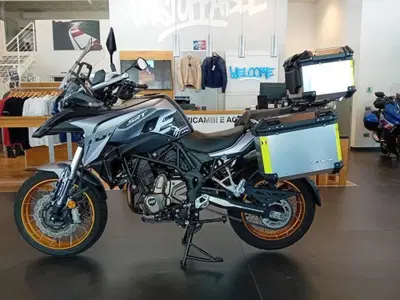 QJ Motor SRT 700 (2024 - 25) usata