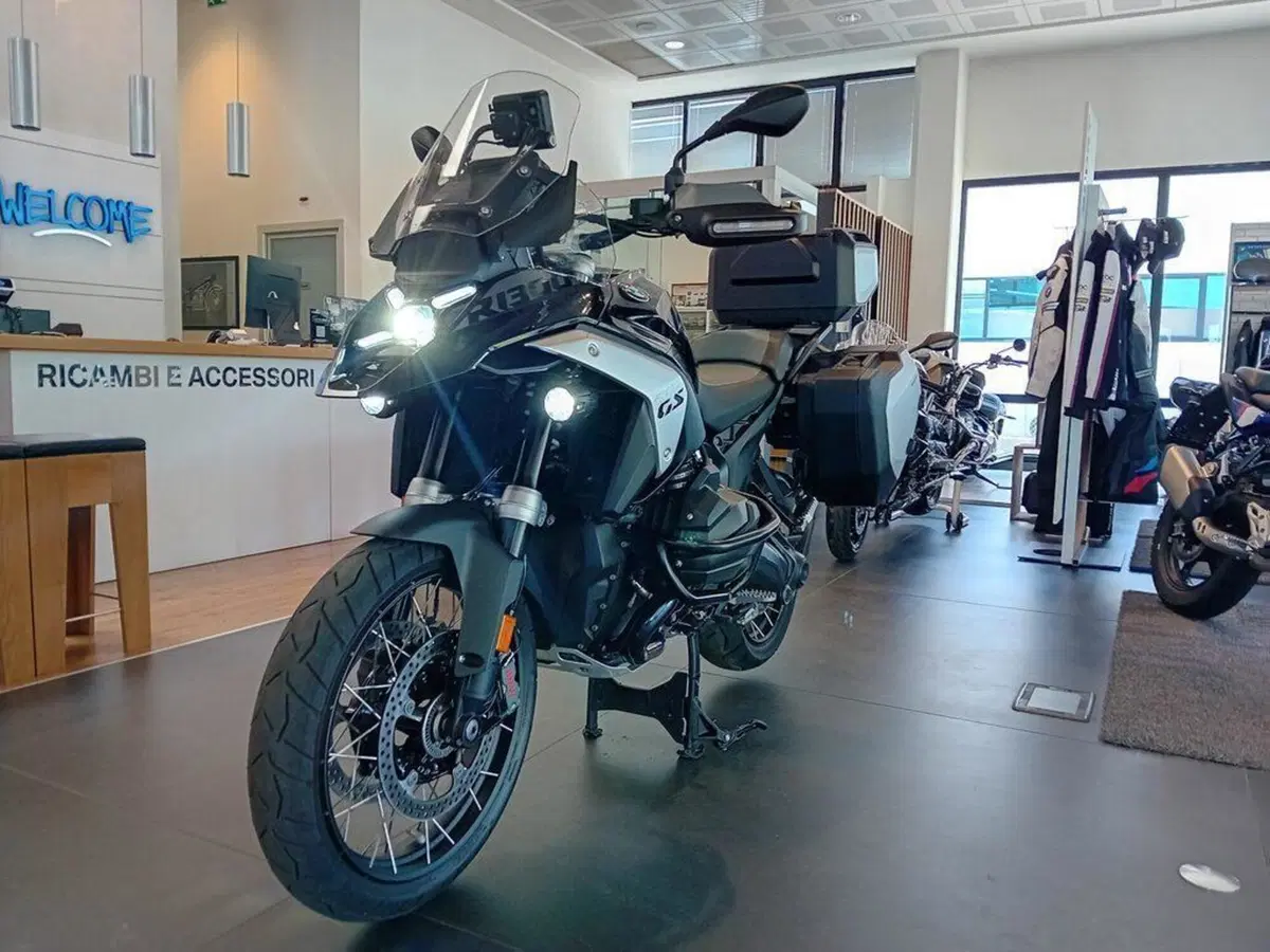 Bmw R 1300 GS (2023 - 26) (2)