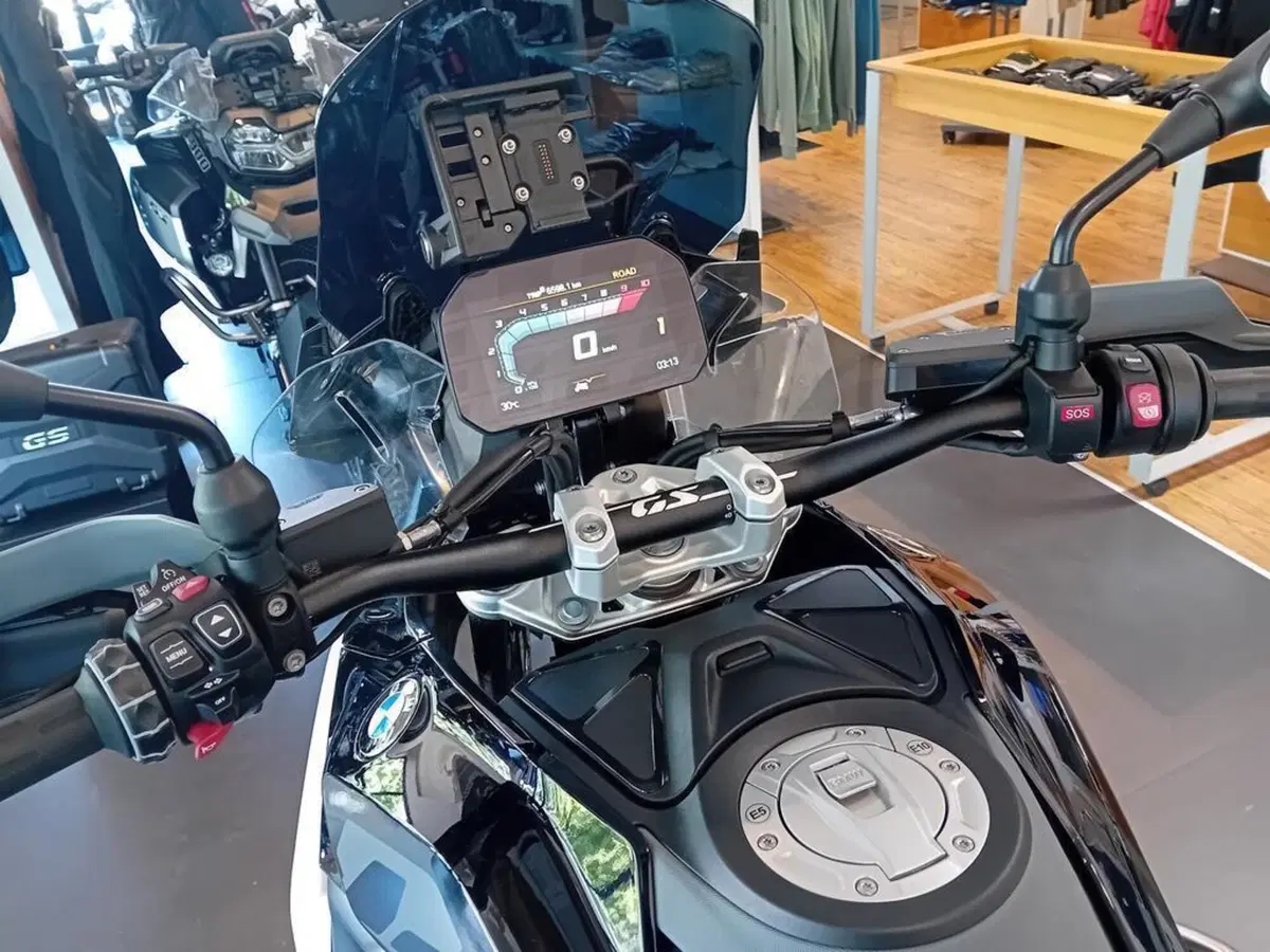 Bmw R 1300 GS (2023 - 26) (7)