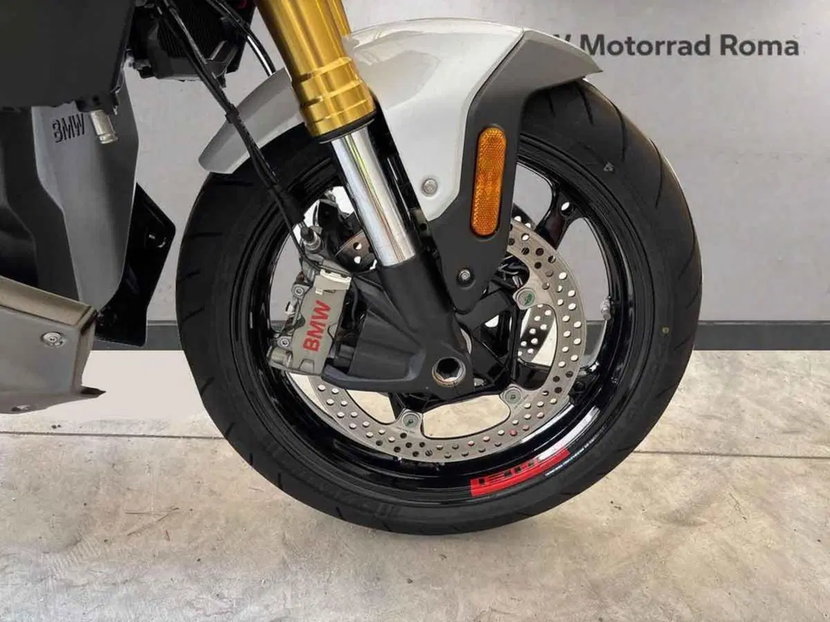 Bmw R 1300 R (2026 - 27) (5)