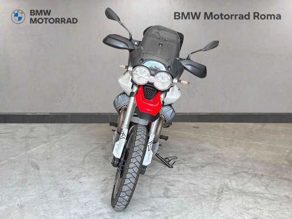 Moto Guzzi V85 TT (2024 - 26) (3)