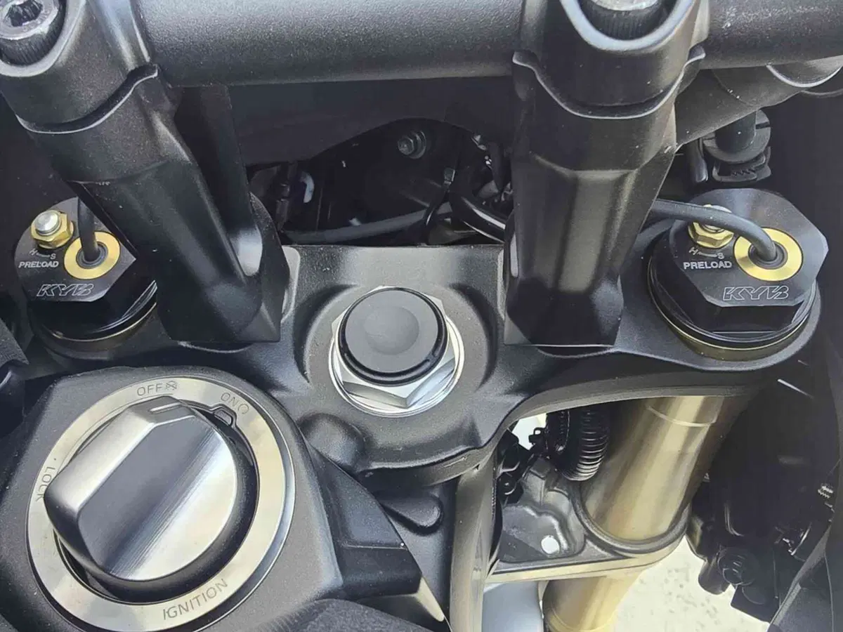 Yamaha Tracer 9 GT+ Y-AMT (2025 - 26) (23)