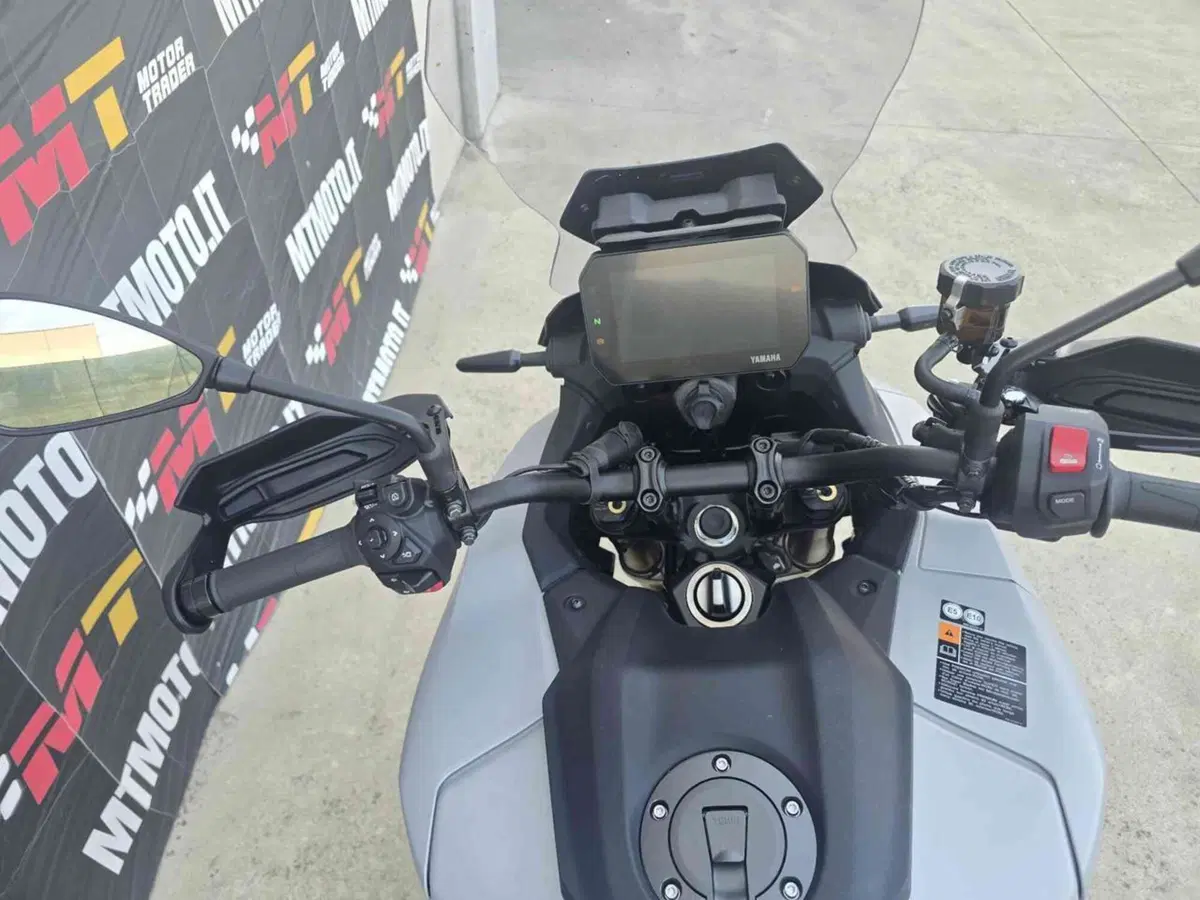 Yamaha Tracer 9 GT+ Y-AMT (2025 - 26) (15)