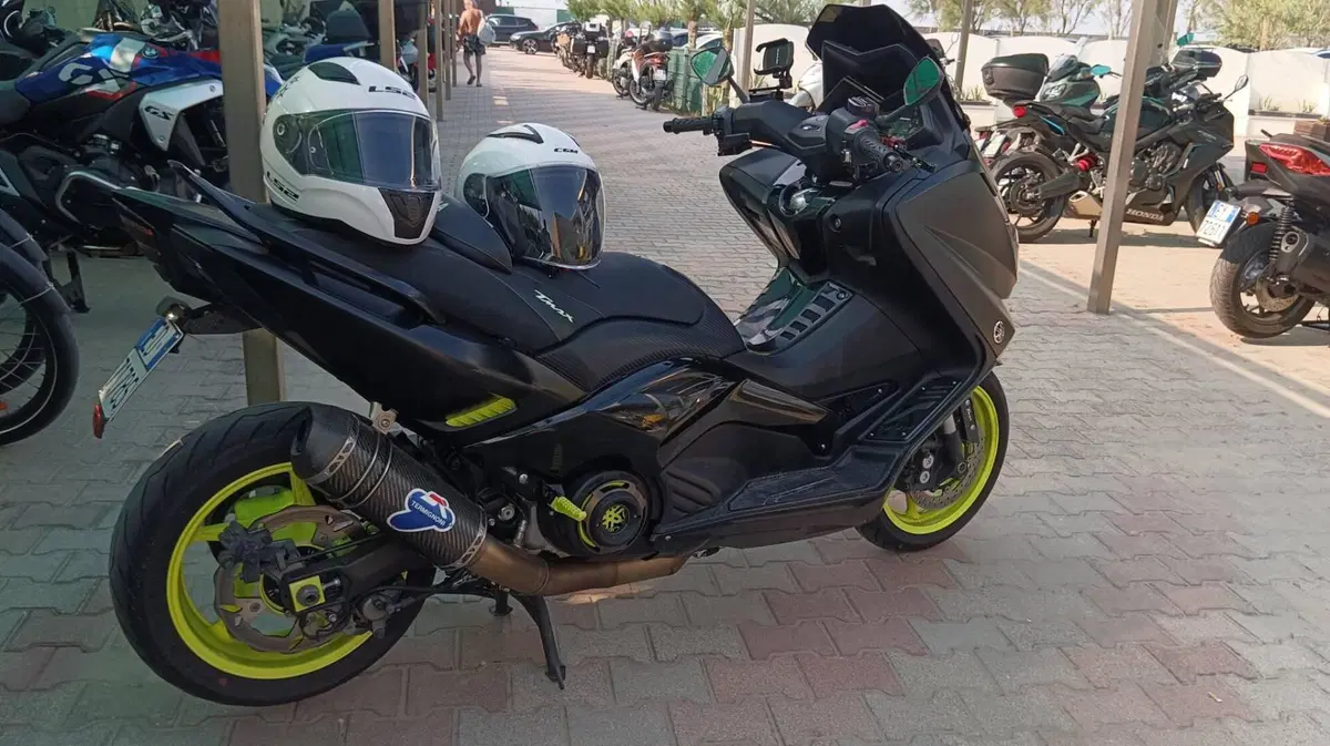Yamaha T-Max 530 ABS (2015 - 17) (2)