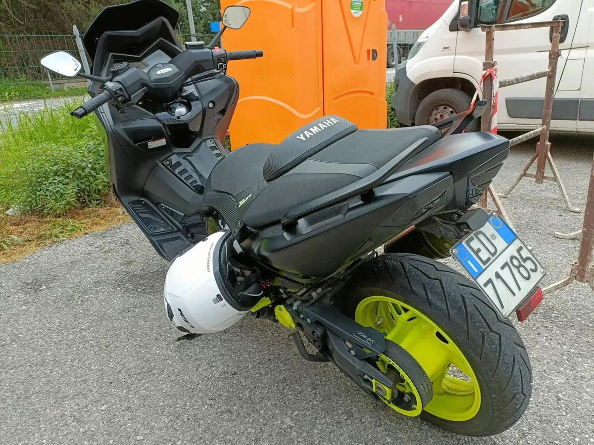 Yamaha T-Max 530 ABS (2015 - 17) (6)