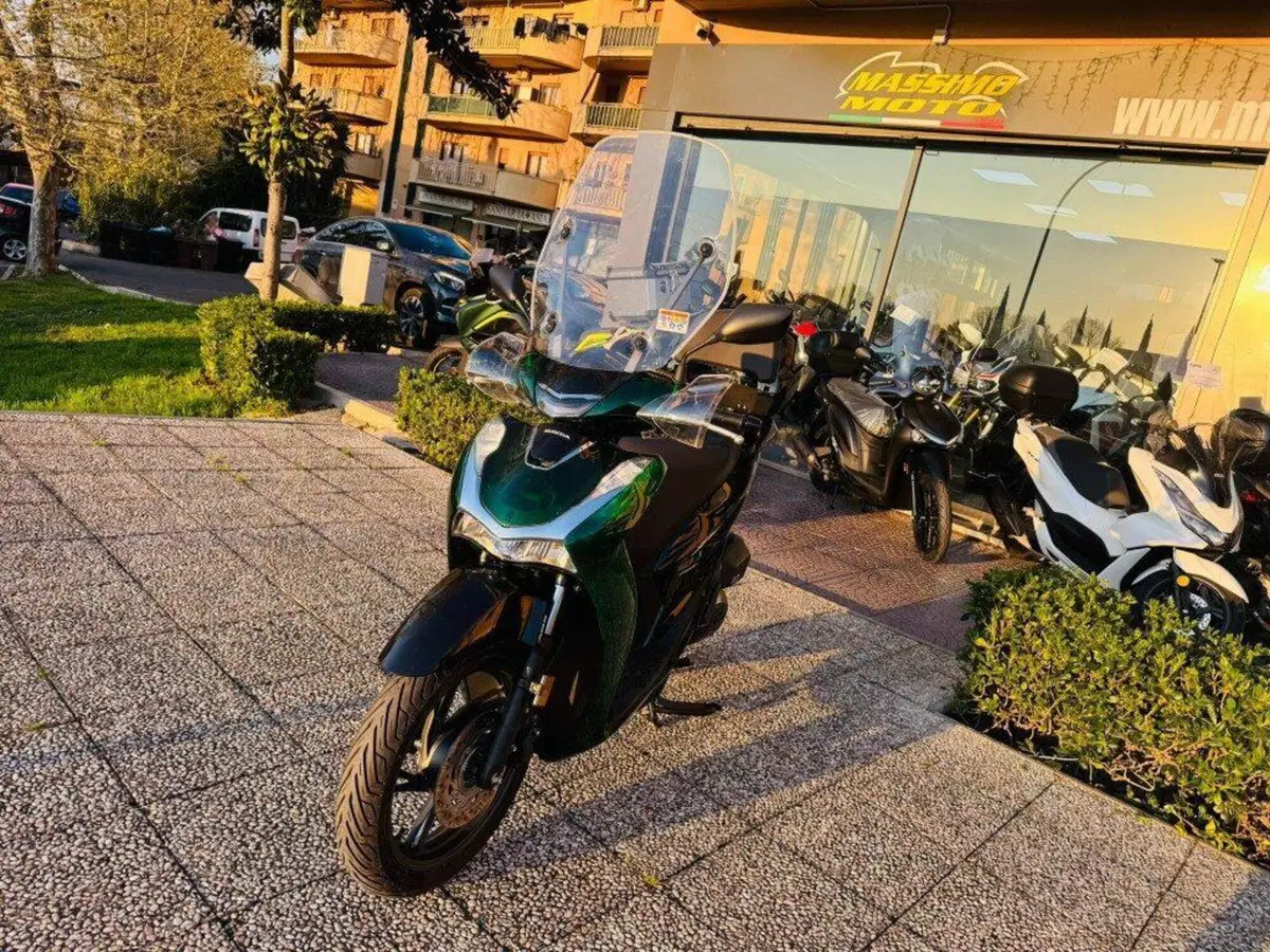 Honda SH 150i Vetro (2024 - 25) (5)