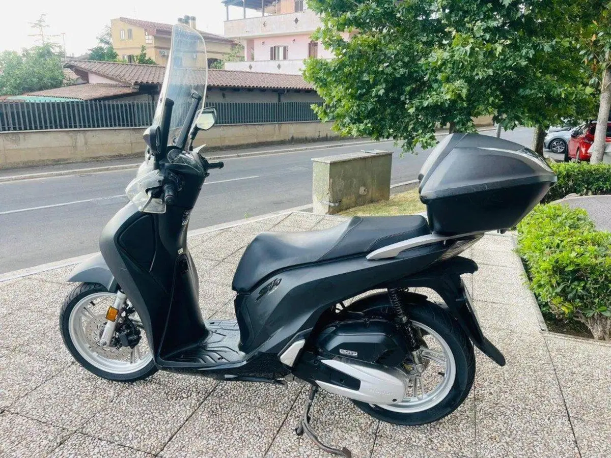 Honda SH 150i (2017 - 19) (8)