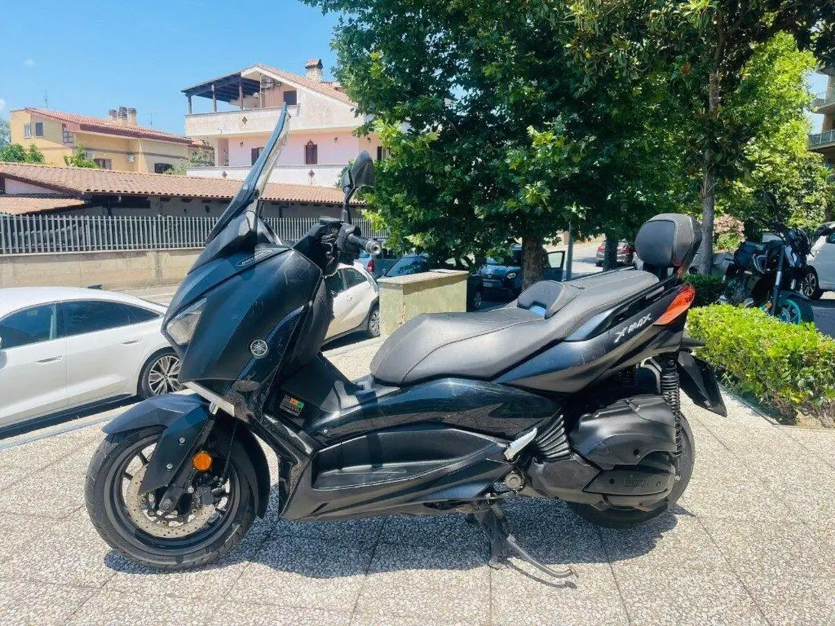 Yamaha X-Max 400 Iron Max (2019 - 20) (4)