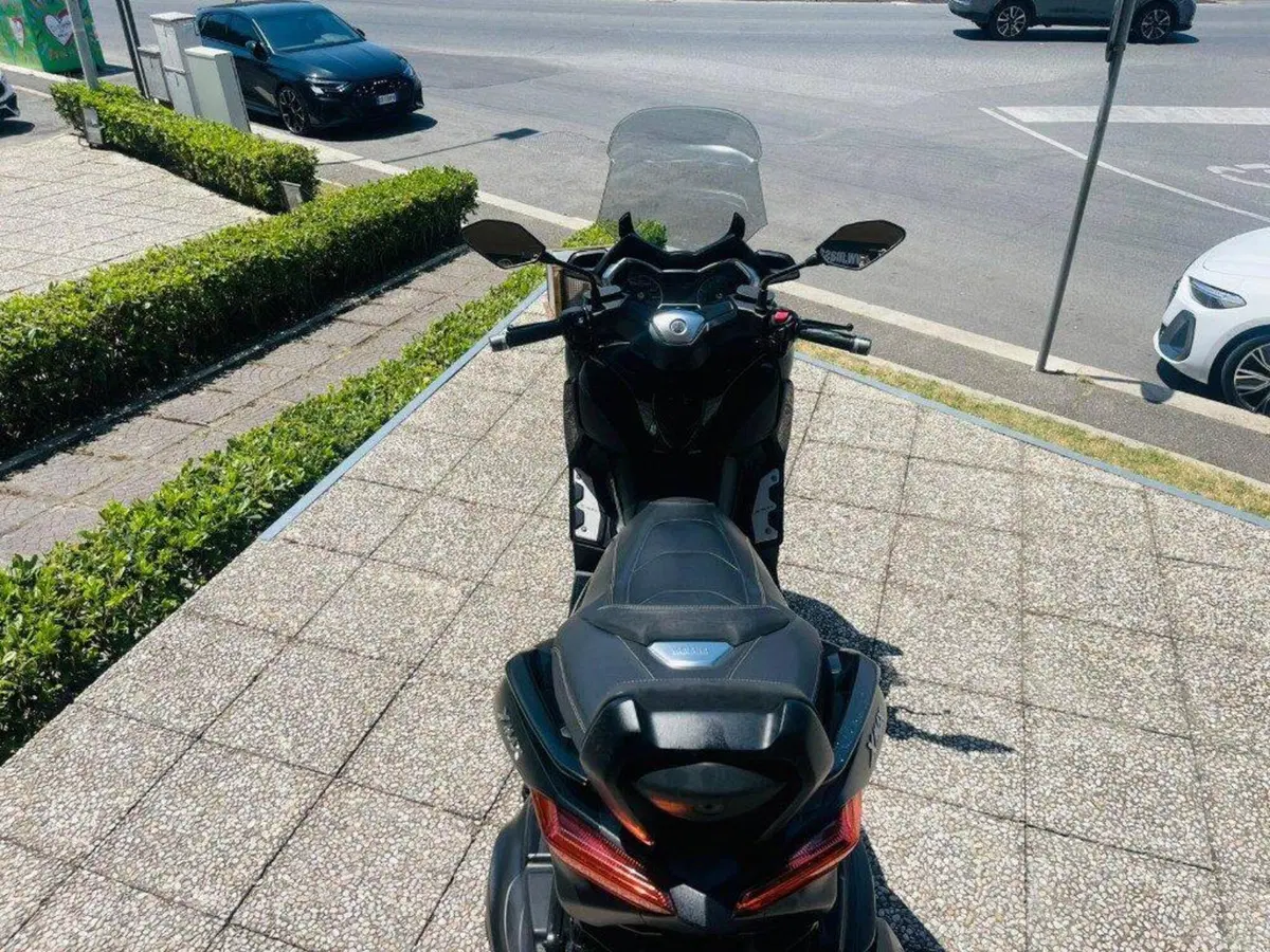 Yamaha X-Max 400 Iron Max (2019 - 20) (10)