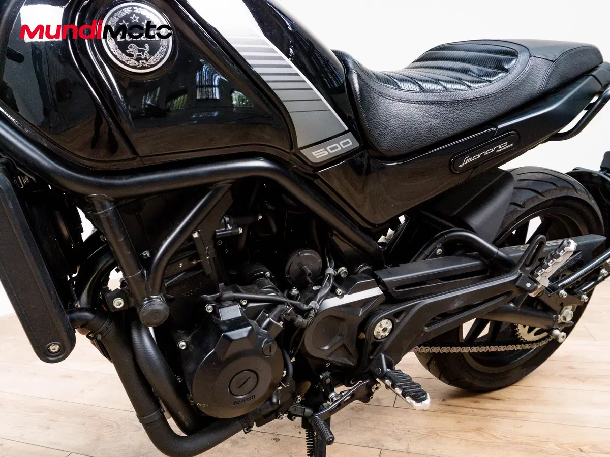 Benelli Leoncino 500 Sport (2017) (9)