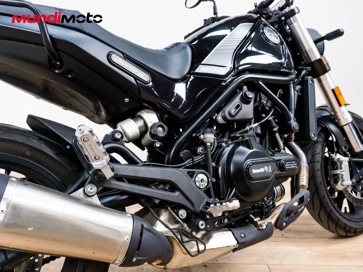 Benelli Leoncino 500 Sport (2017) (4)
